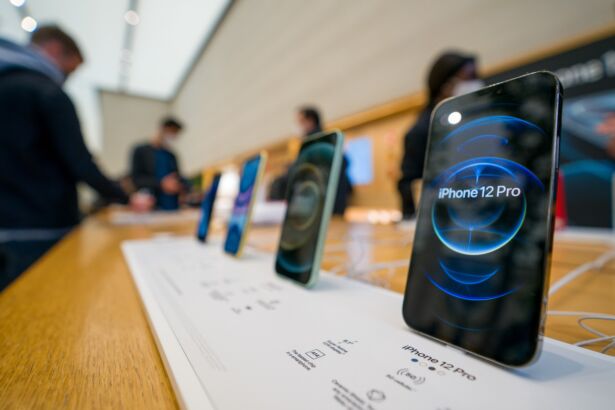 The new iPhone 12 and iPhone 12 Pro on display during launch day in London, England, on Oct. 23, 2020. (Ming Yeung/Getty Images)