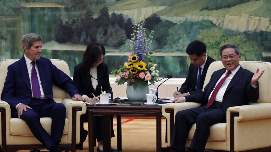 Climate Collaboration With China “Doesn’t Make Any Sense': Ret. Col. John Mills