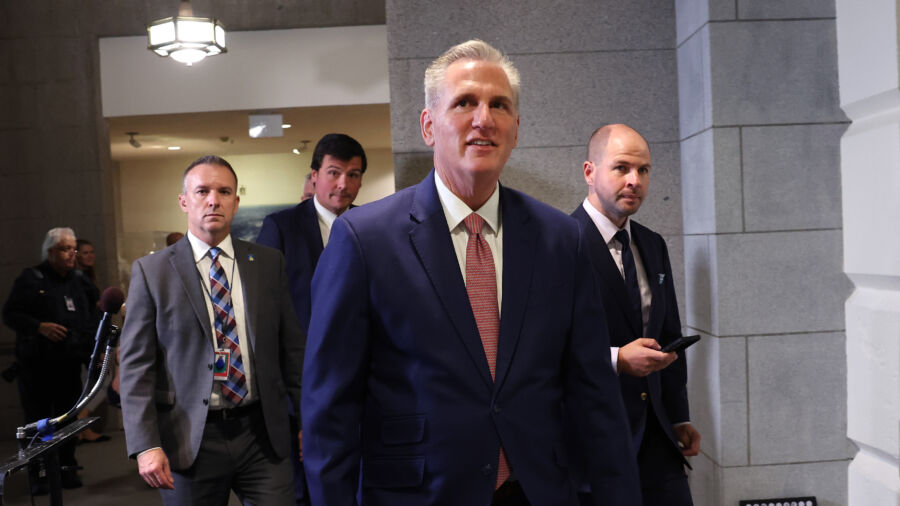 House Lawmakers to Continue Acquiring Records and Issuing Subpoenas With Biden Impeachment Inquiry: Rep. Andy Biggs