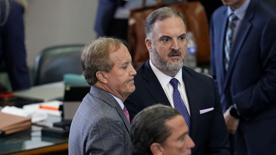Jurors Begin Deliberations in AG Ken Paxton's Impeachment Trial