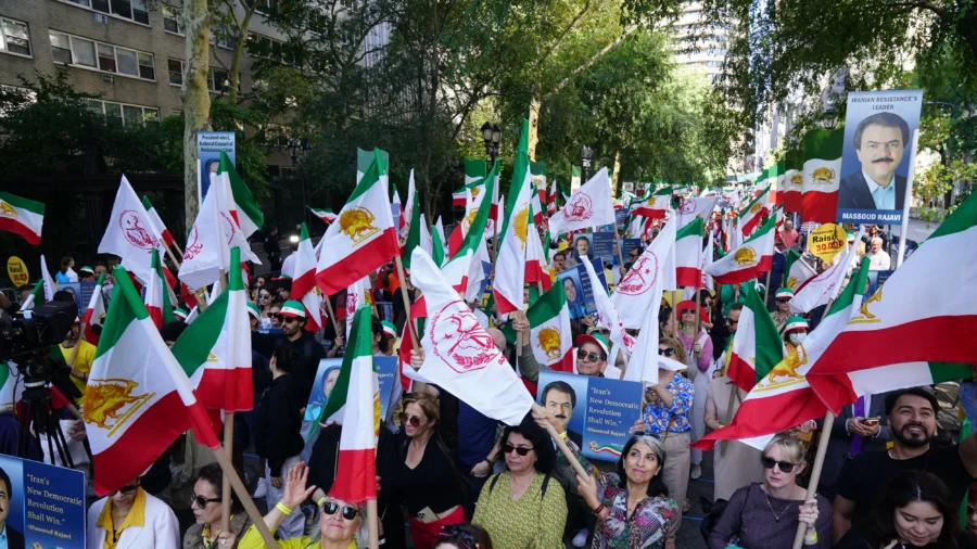 Massive Crowd Gathers in NYC to Protest Iranian President’s UN Address