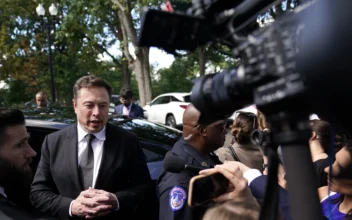 Musk’s SpaceX Countersues DOJ, Says Case Over Refusal to Hire Refugees Is Unconstitutional