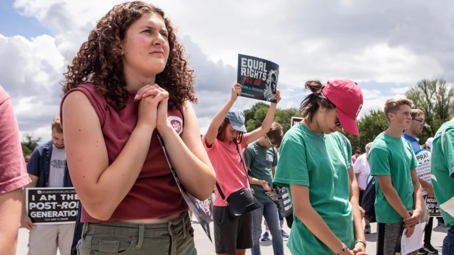 DOJ's Treatment of Pro-Life Activists is 'Entirely One-Sided': Legal Expert