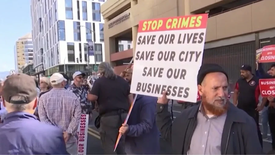 Oakland Businesses Strike, Protesting Crimes