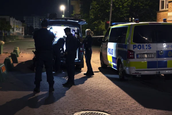 3 Killed in Shootings and Explosion in Sweden as Feud Between Criminal Gangs Worsens