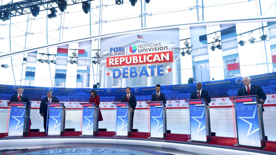 7 Candidates Talking Over Each Other in 2nd GOP Debate 'Disgraceful' and 'an Embarrassment': Analysis