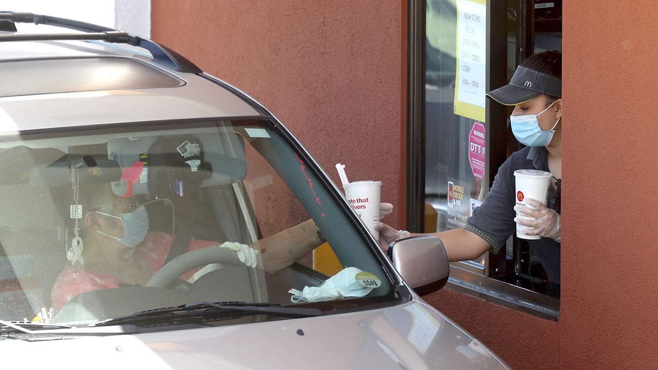 Fast Food Minimum Wage Increases to 20 NTD