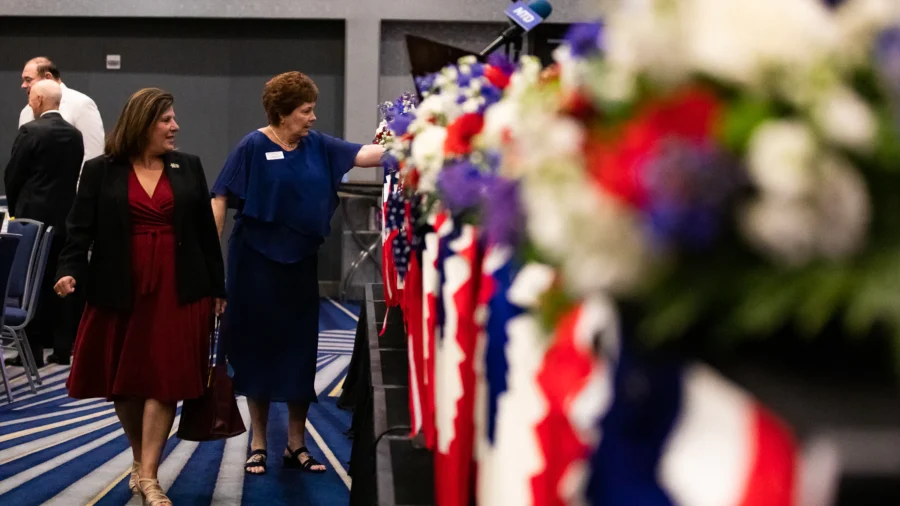Orange Coast Christian Outreach Hosts 58th Annual Mayors Prayer Breakfast