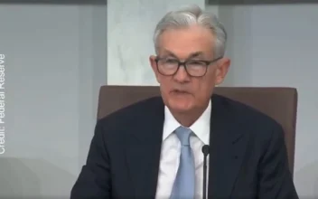 Federal Reserve Chief Calls On Educators to Teach Students About Economics