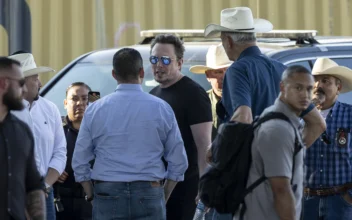 Elon Musk Visits Southern Border Amid Worsening Illegal Immigrant Crisis