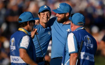 Ryder Cup: Europe Dominates Day 1