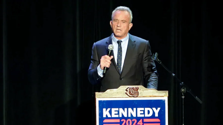 Kennedy Delivers His Economic Policies in Duluth of Atlanta