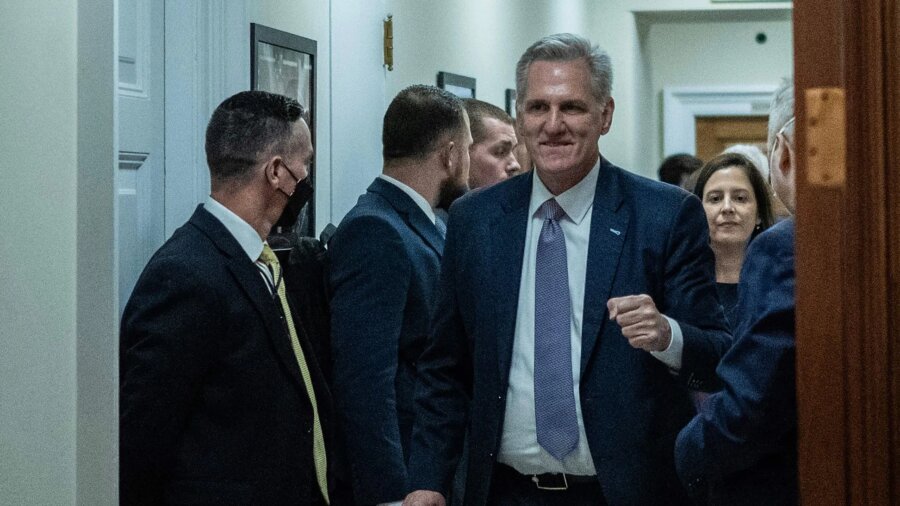 Kevin McCarthy Praised By Democrats After Avoiding Government Shutdown