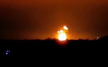 Huge Fireball Lights Up Night Sky Over Oxford After Lightning Strike