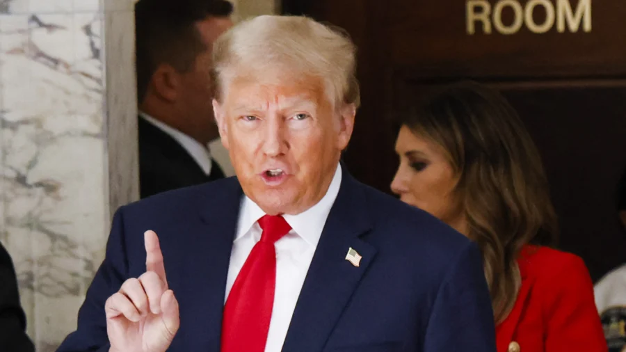 New York Judge Issues Gag Order Over Trump's Social Media Post