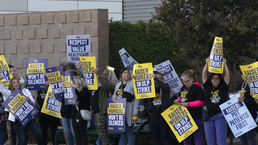 Health Care Workers Picket Outside US Hospitals in Multiple States ...