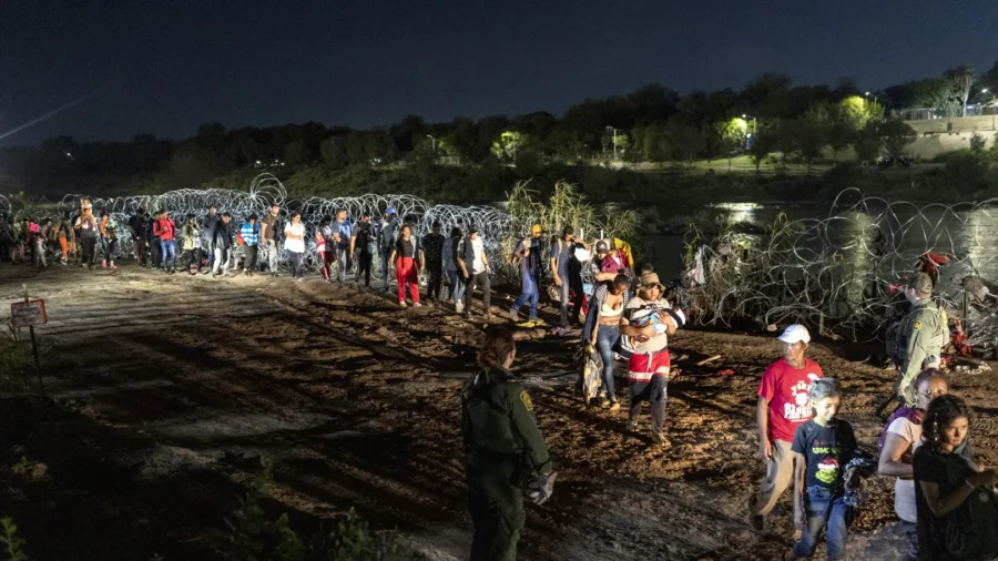 Lawmakers Press Homeland Security to Address Chinese Migrant Influx