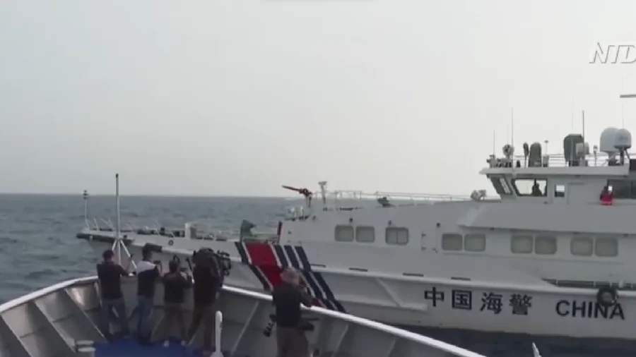 Chinese Coast Guard Blocks Philippine Coast Guard In South China Sea