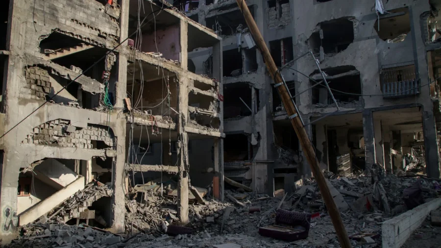 Hamas Armed, Trained by Iran: Lee Smith