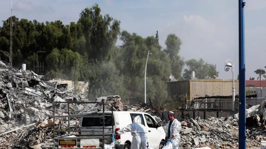Family Members of Missing French in Israel Hold Press Conference