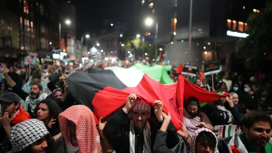 Hamas Calls for Global 'Mobilization' on Friday 13th to Practice Jihad