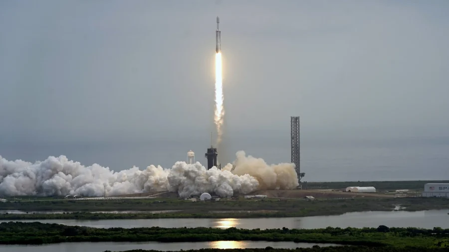 NASA Spacecraft Launched to Mysterious and Rare Metal Asteroid in First Mission of Its Kind