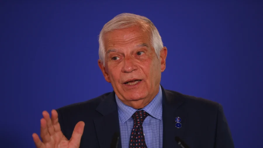 EU Top Diplomat Urges China to Fix Trade Imbalances