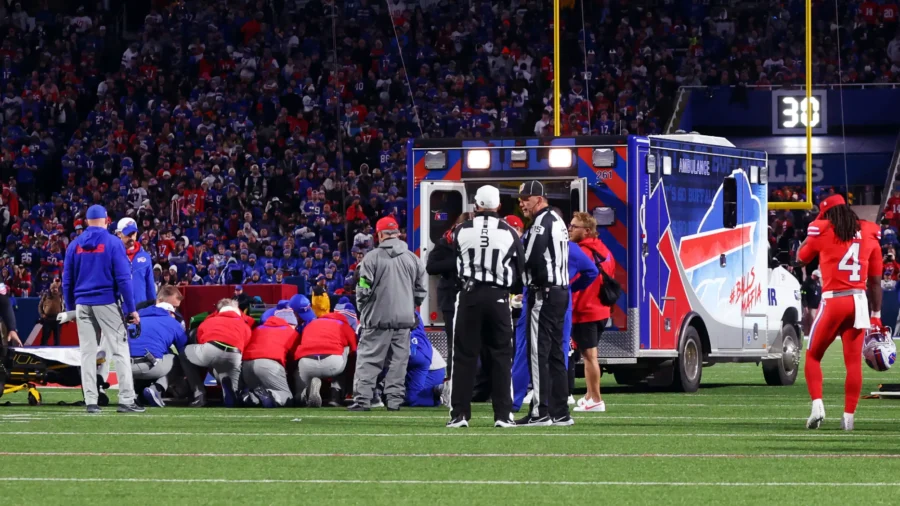 Buffalo Bills’ Damien Harris Is Out of Hospital, Resting at Home and in ‘Good Spirits’ After Leaving Game in Ambulance
