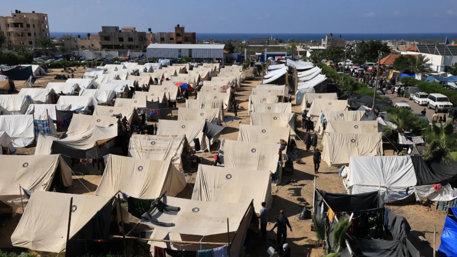 Heavy Rains Flood Tent Camp in the Gaza Strip
