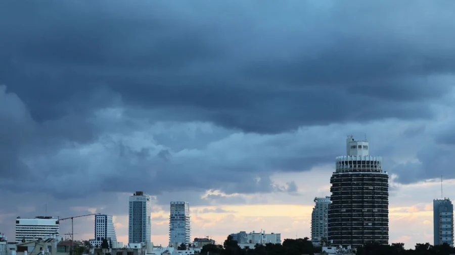 “REPLAY” View of Tel Aviv Skyline as Cross Border Counter-Terrorist War Continues