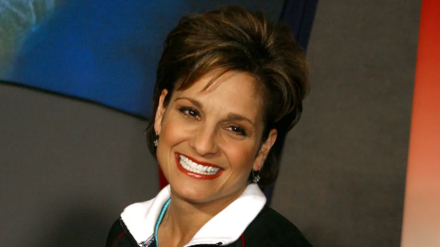 Mary Lou Retton Experiences ‘Scary Setback’ in Her Fight Against a Rare Form of Pneumonia, Daughter Says