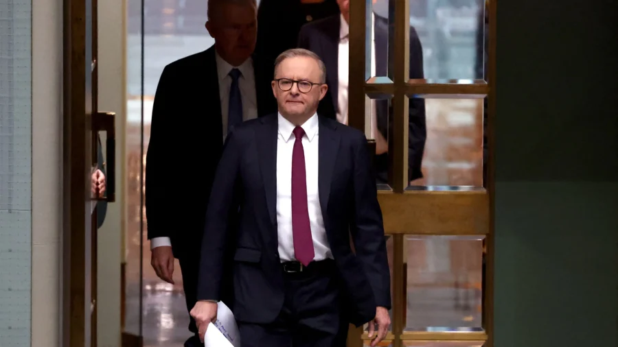 Australia Prime Minister Announces Visit to China