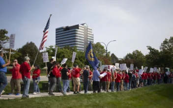 UAW Autoworkers Strike Again at Michigan Stellantis Plant