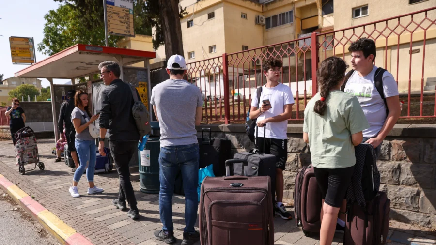 Volunteer Veterans Help Evacuate Hundreds of Americans From Israel