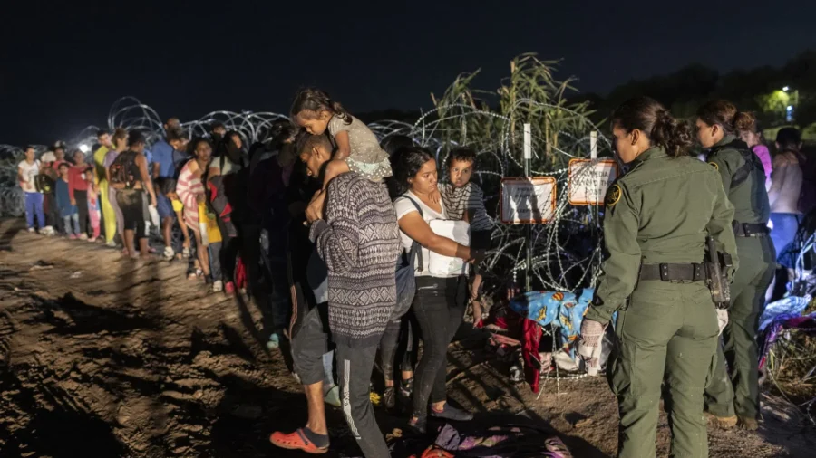 Border Control Warns of ‘Foreign Fighters’