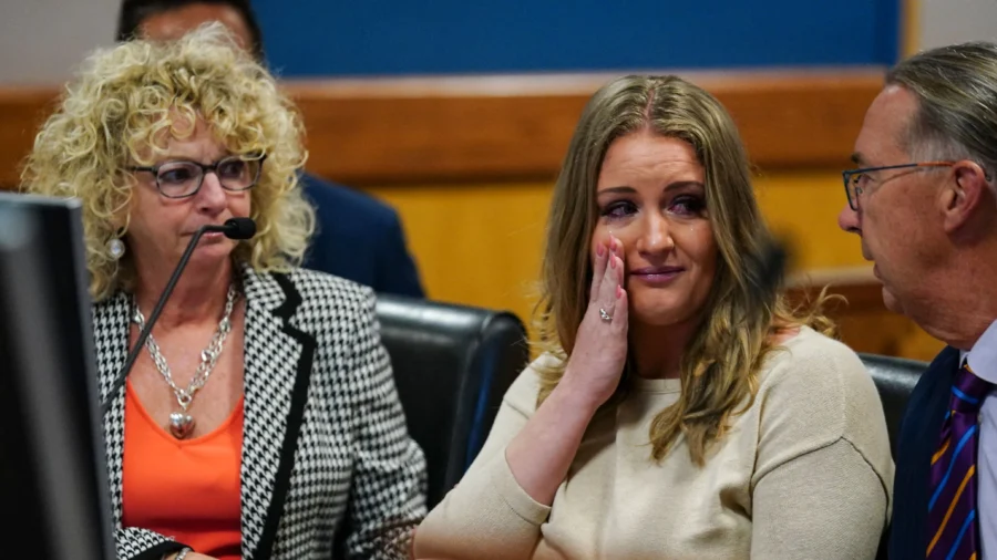 Jenna Ellis' Plea-Deal Ramifications: Analysis