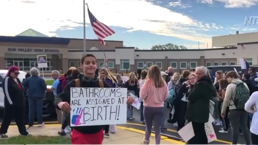 Pennsylvania High School Students Stage Walkout to Protest Boys Using Girls' Restrooms