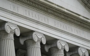 National Debt Will Never Be a Problem Until Government Can’t Sell Its Treasuries: Senior Analyst