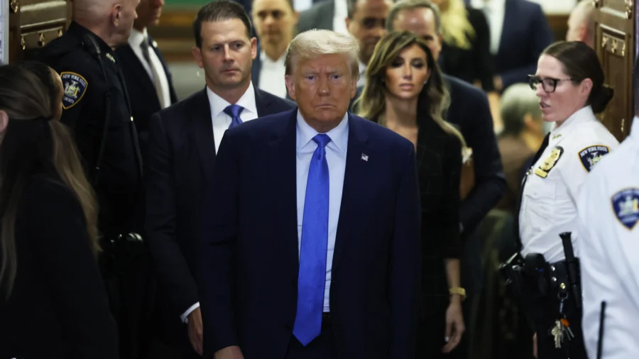 Trump Wants to Draw Attention Away From Other Candidates: Debate Expert on Trump's Debate Strategy