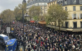 More Than 180,000 People Across France March Against Rising Antisemitism Amid Israel–Hamas War