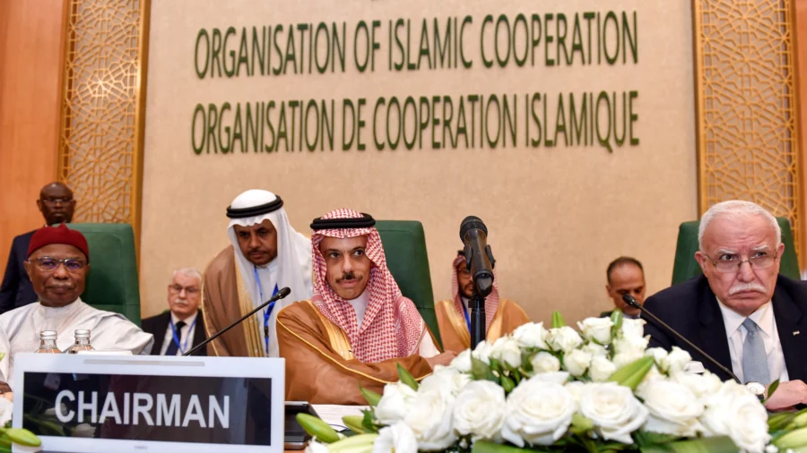 Iranian President in Saudi Arabia as Arab Talks Point to Isolation of Israel, Strategic Wins for China, Russia