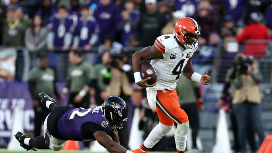 Cleveland Browns QB Deshaun Watson Out for the Rest of This Season With a Throwing Shoulder Fracture