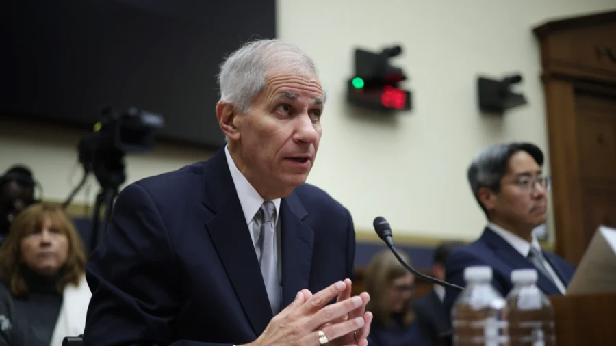 FDIC Head Grilled Over Toxic Work Environment