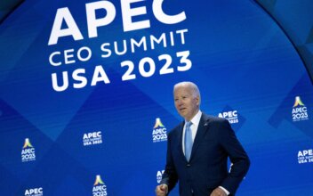 Biden Toasts the ‘Power of the Pacific’ During APEC Dinner