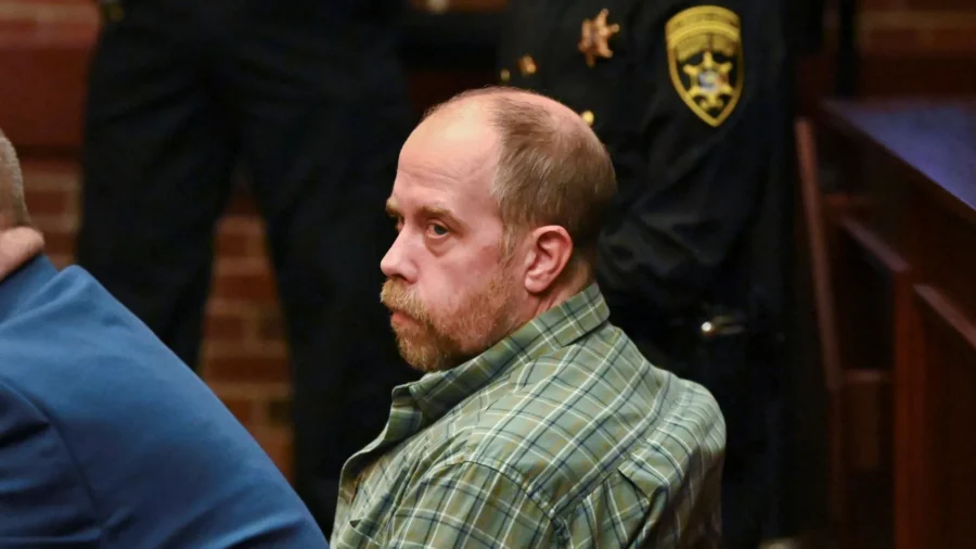 Man Accused of Kidnapping 9-Year-Old Girl From New York Park Is Charged With Rape
