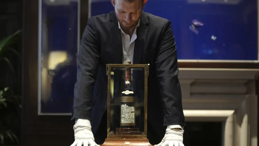 Cheers! Bottle of Scotch Whisky Sells for Record $2.7 Million at Auction