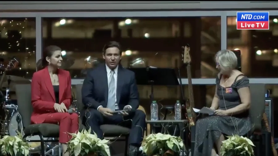 DeSantis Delivers Remarks at 'It’s a Wonderful Life’ Christmas Gala in Iowa
