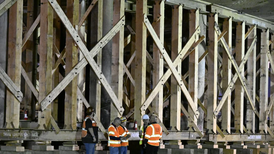 Los Angeles Freeway Fully Reopens After Arson Fire