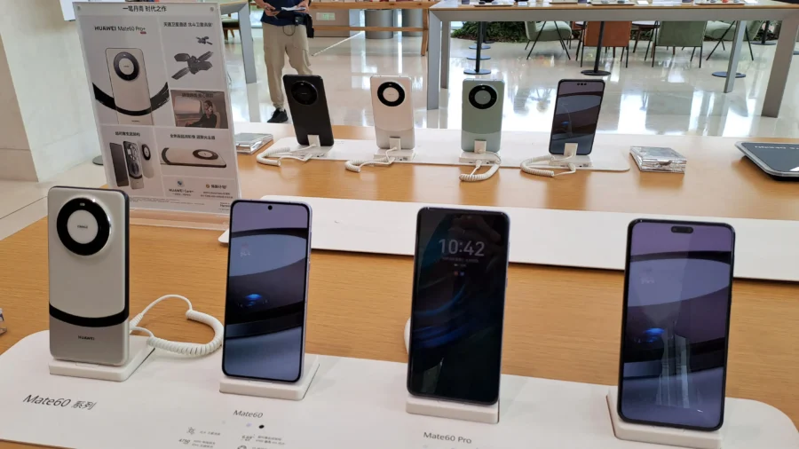 China Smartphone Exports Plunge by 6.4 Percent