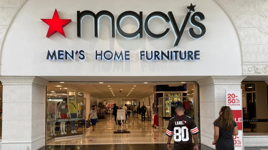 Macy's Hit With Discrimination Complaint Right Before Thanksgiving Day Parade